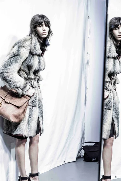 Look 12
